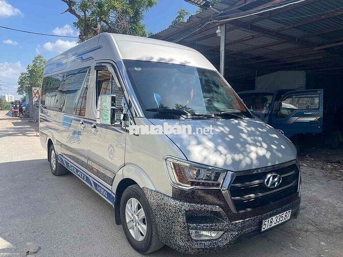 Hyundai Solati H350 2019 Bạc