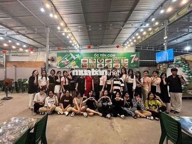Tuyển Nhân Viên Phục Vụ Bao Ăn Ở