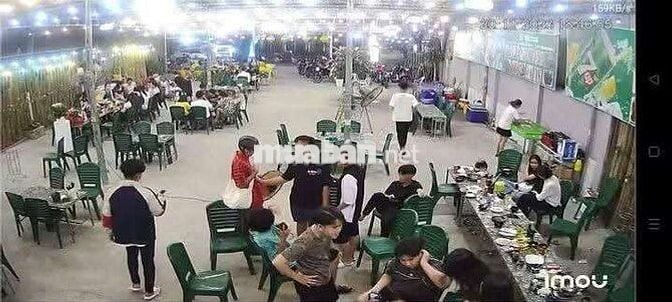 Tuyển Nhân Viên Phục Vụ Bao Ăn Ở