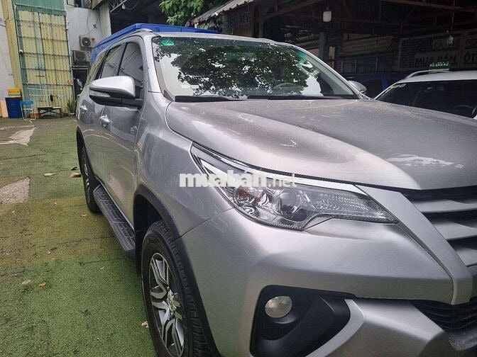 Toyota Fortuner 2017 Dầu Bạc