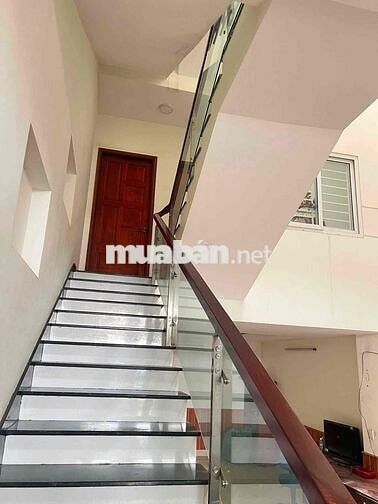Cho Thuê Nhà Mặt Tiền Nguyễn Ảnh Thủ Bà Điểm Hóc Mon