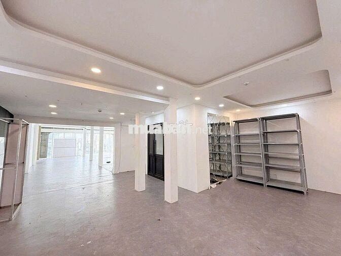 DTSD HƠN 130M2 - CÓ THANG MÁY - TRỐNG SUỐT – 535 ĐIỆN BIÊN PHỦ, Q10