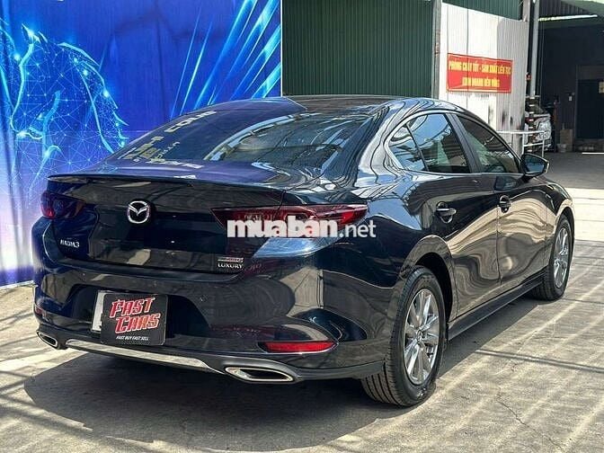 Mazda 3 2025 Luxury 1.5L,màu xanh,12.000 km