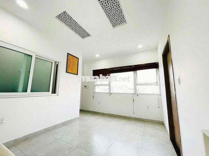 NHÀ 2 LẦU 5x17 HẺM 8M KHU ĐỒNG BỘ ĐẸP CÓ NỘI THẤT