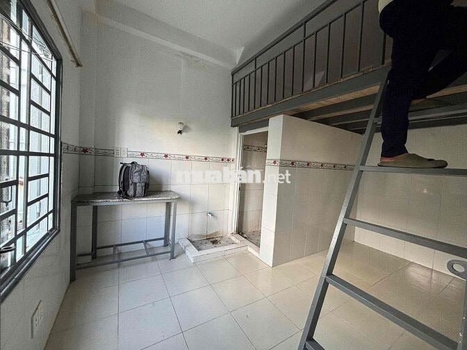 Duplex Cửa Sổ Trời - Máy Lạnh | Ngay Giao Thông Vận Tải