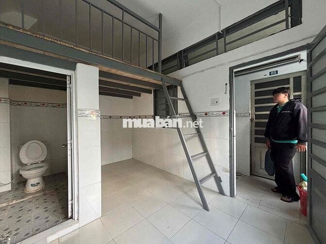 Duplex Cửa Sổ Trời - Máy Lạnh | Ngay Giao Thông Vận Tải