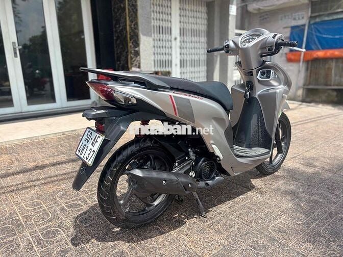 Honda Vision 2024 Bạc 600km