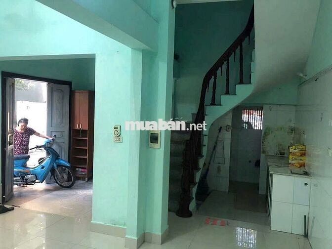 Cho thuê nhà Nguyễn Văn Cừ - Ô tô tránh - 4 PN - Giá 7tr