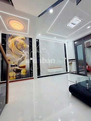 Bán nhà 4mx9m trệt lầu 2 phòng ngủ sát Chợ Nhị Xuân Hóc Môn 435 Triệu