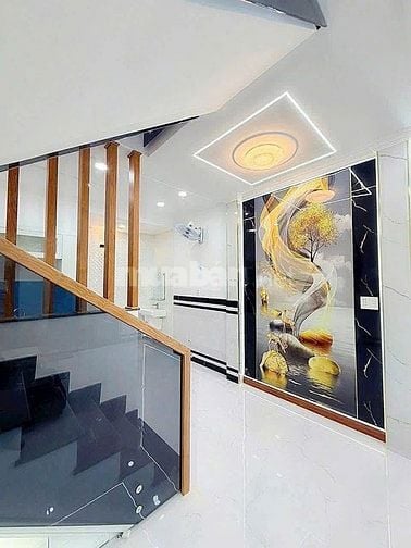Bán nhà 4mx9m trệt lầu 2 phòng ngủ sát Chợ Nhị Xuân Hóc Môn 435 Triệu