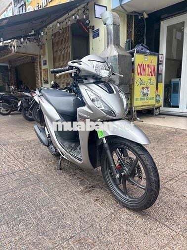 Honda Vision 2024 Bạc 600km