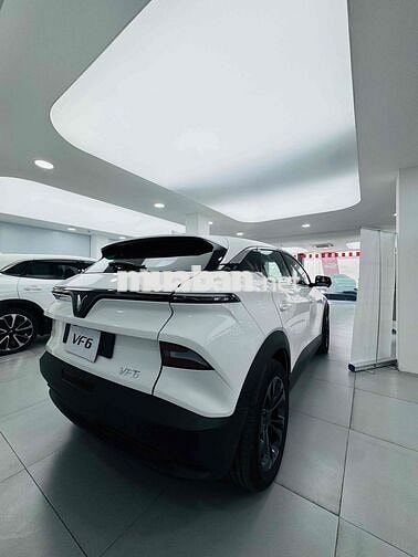 Xe điện VinFast VF 6 SUV Trắng