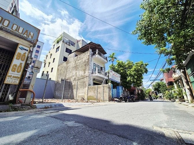 Bán đất số 61-63 ngách 2 ngõ 165 Thanh Am - 22 tỷ - 102m2