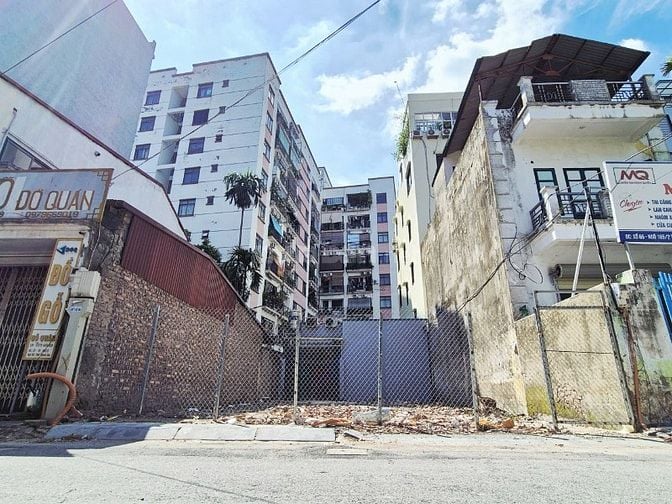 Bán đất số 61-63 ngách 2 ngõ 165 Thanh Am - 22 tỷ - 102m2