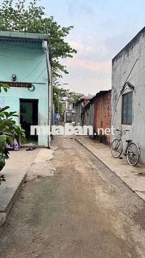 Cần bán gấp căn nhà gấp 4 và 10 phòng trọ