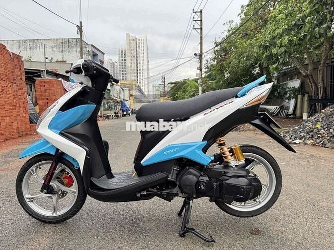 Yamaha Luvias FI Trắng Xanh Đã sử dụng