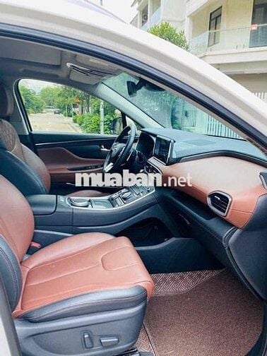 Hyundai SantaFe Cao cấp 2.5L HTRAC sản xuất 2022