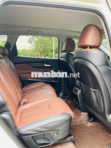 Hyundai SantaFe Cao cấp 2.5L HTRAC sản xuất 2022