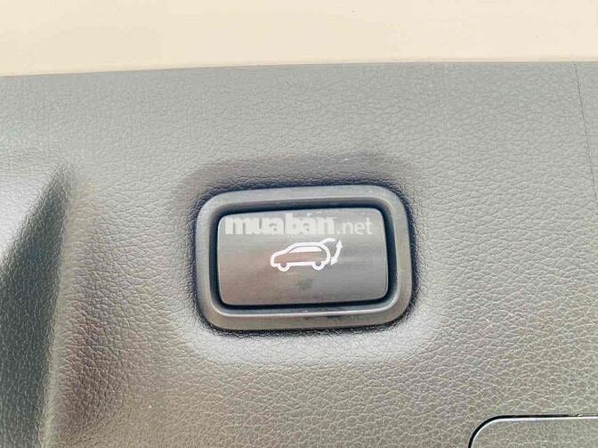 Hyundai SantaFe Cao cấp 2.5L HTRAC sản xuất 2022