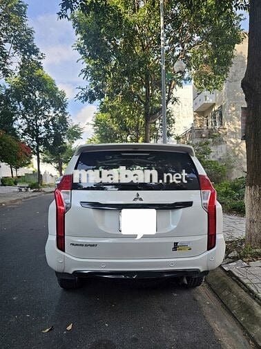 Mitsubishi Pajero Sport 2019 Nhập khẩu