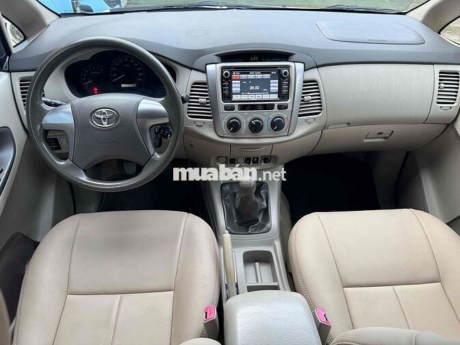 Toyota Innova 2015 Số sàn Bạc 7 chỗ