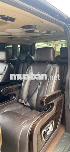 Ford Tourneo Titanium 2020 Đen - ghế masage