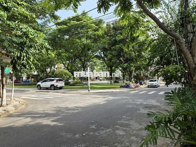 Bán Nhà 2,5 Tầng, Xây Dựng Kiên Cố, Móng 3 Tầng, Có Thép Để Nâng Tầng