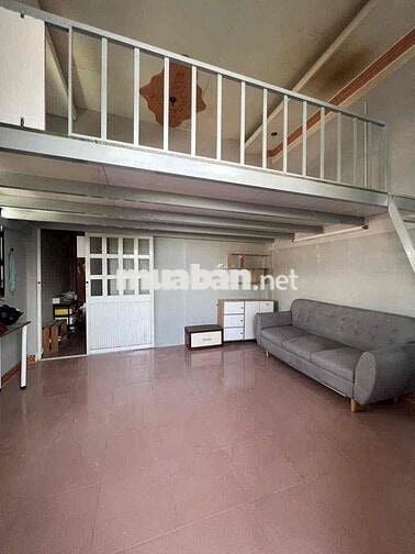 phòng 40m2 có ban công thoáng mát, ngay đường 2 trường thọ 4,5tr
