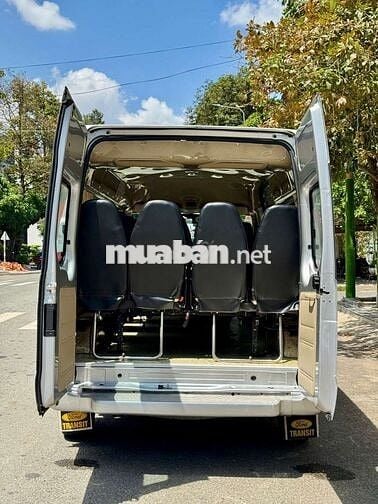 Ford Transit SVP 2019 Số sàn Bạc
