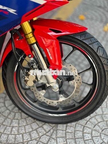 Honda CBR150R HCR 2.000km Siêu Lướt