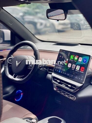 VinFast VF6 Plus 2025 Trắng 2 vạn km