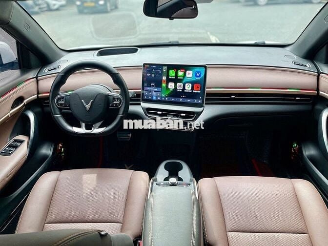 VinFast VF6 Plus 2025 Trắng 2 vạn km