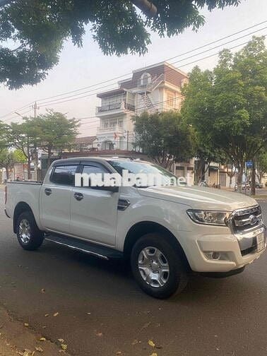 Ford Ranger XLT 2016 Số sàn Trắng