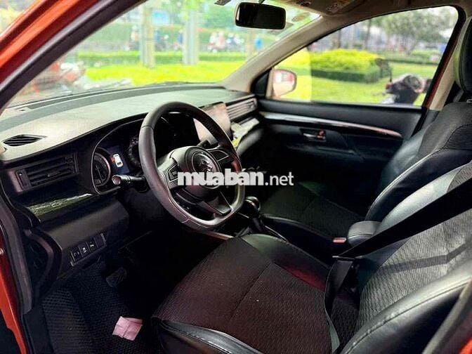 Suzuki XL7 2023 Tự động Cam MPV