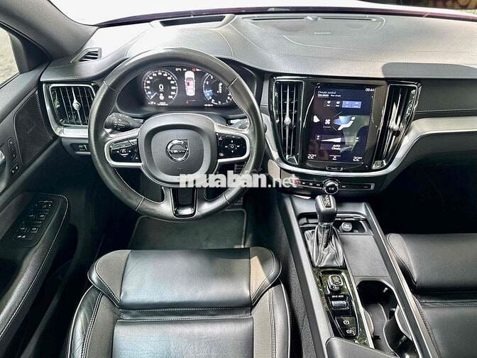 Volvo S60 R-Design Xăng Tự động Đỏ