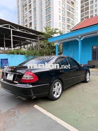 Mercedes-Benz E-Class Kompressor Đen 5 chỗ