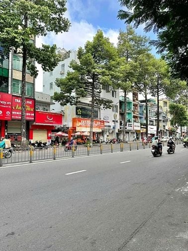 Chính chủ bán nhà Lê Hồng Phong Q.10 - nở hậu chỉ 4,7 tỷ