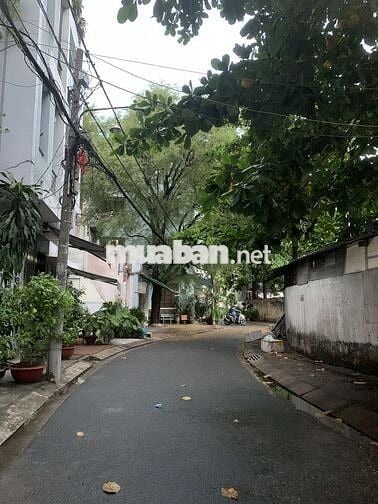 Nhà mặt tiền, cho thuê Phòng (chung với chủ) sạch sẽ thoáng mát
