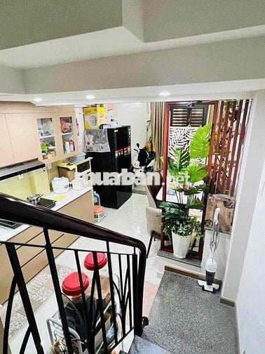 BÁN NHÀ HẼM XE HƠI NGUYỄN ĐÌNH CHIỄU Q3 DT 3.5 x 10 35m2 5 TẦNG 10.9 T
