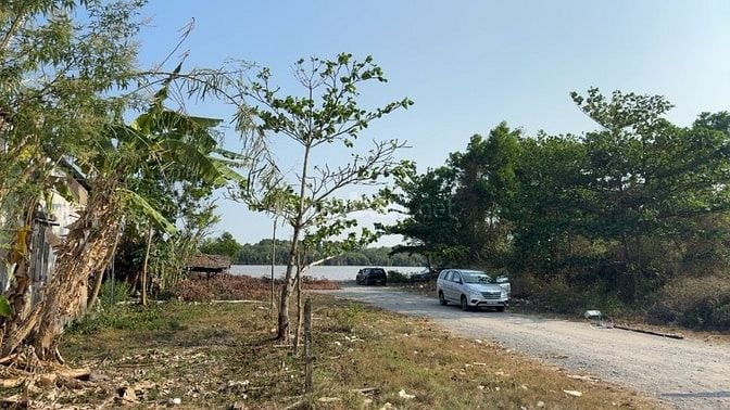 CHÀO BÁN LÔ ĐẤT SXKD VỚI, DIỆN TÍCH GẦN 3HA – GIÁP SÔNG ĐỒNG TRANH 