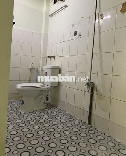 Nhà mặt tiền, cho thuê Phòng (chung với chủ) sạch sẽ thoáng mát