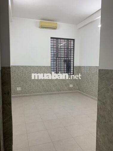 Nhà mặt tiền, cho thuê Phòng (chung với chủ) sạch sẽ thoáng mát