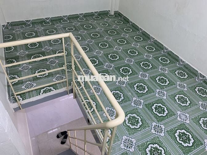 Nhà mặt tiền, cho thuê Phòng (chung với chủ) sạch sẽ thoáng mát
