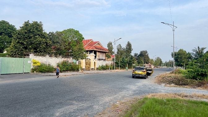 BÁN GẤP MẢNH ĐẤT SIÊU ĐẸP 2500M2 FULL THỔ - TRƯỜNG AN – VĨNH LONG