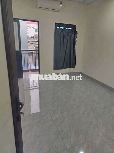 🏡 Nhà Riêng Bắc Cầu 45m - 2PN Chỉ 6 Triệu – Ở Ngay, Giá Cực Mềm!