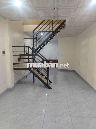 🏡 Nhà Riêng Bắc Cầu 45m - 2PN Chỉ 6 Triệu – Ở Ngay, Giá Cực Mềm!