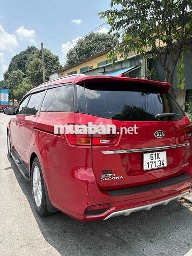 Kia Carnival 2019 Đỏ 70.000 km