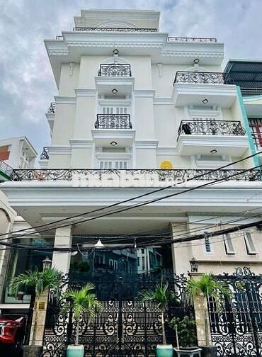 CHDV 7 Tầng Lê Văn Sỹ Q3 - 16 Phòng VIP Có Thang Máy, Thu Nhập 1.8 Tỷ.