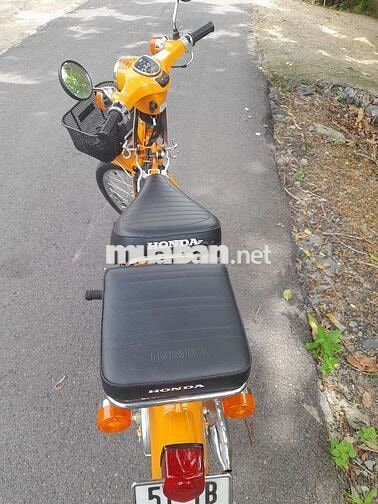 Honda Super Cub 50cc FI màu Cam