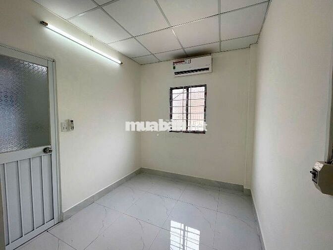 Nhà thuê 1 lửng 1 lầu 3 phòng ngủ hẻm xe hơi Phạm Văn Chiêu
